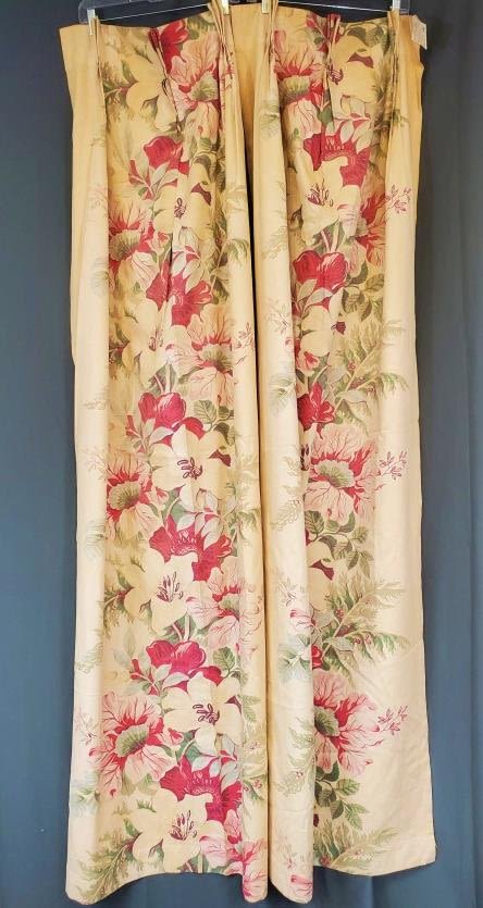 Lot 244: Pair of Vintage Curtain Panels with Tropical Flowers