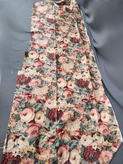 Lot 260: Antique c1860 Chintz Fabric - Flowers