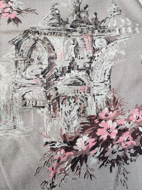 Lot 272: Vintage Barkcloth Fabric Roma 17 yds