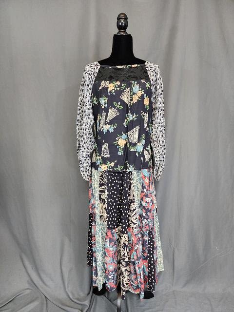 Lot 177: Patchwork Blouse and Skirt - 1940s Rayon Prints