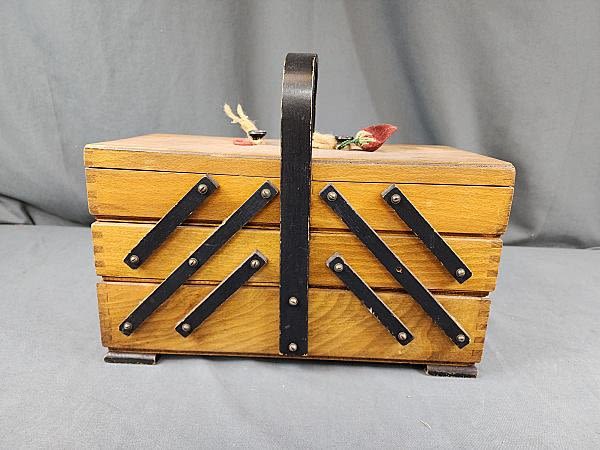 Lot 175: Vintage Accordion Style Sewing Box & Contents