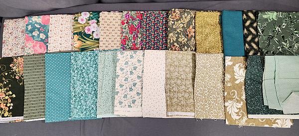Lot 302: 10 lbs Quilt Fabric 1990-2010 - Green & Blue Florals