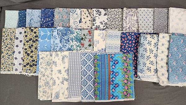 Lot 311: 10 lbs Quilt Fabric 1990-2010 - Assorted Blue Prints