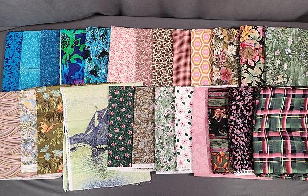 Lot 313: 10 lbs Quilt Fabric 1990-2010 - Assorted  Prints & Colors