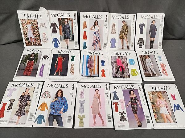 Lot 318: 15 Uncut McCall's Sewing Patterns Sizes A5 & Y