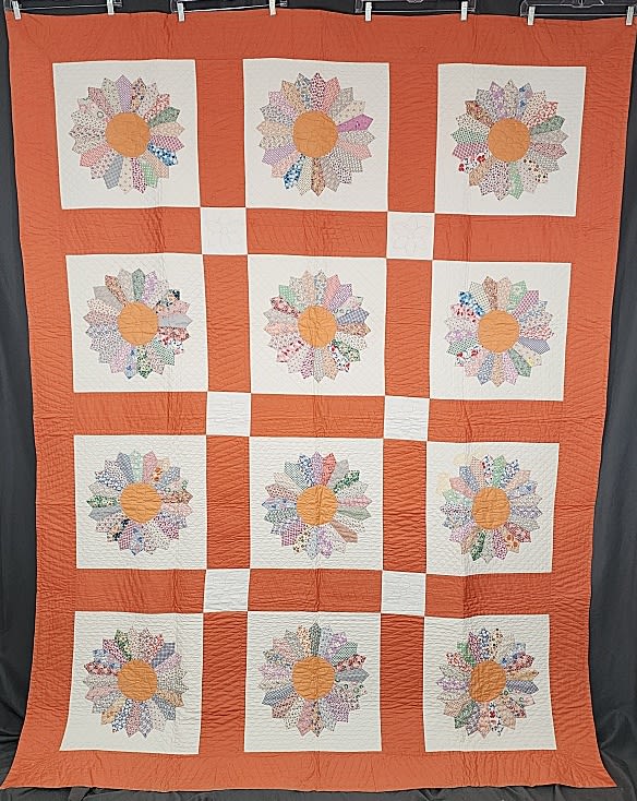 Lot 14: Vintage 1930 Sunflower Quilt