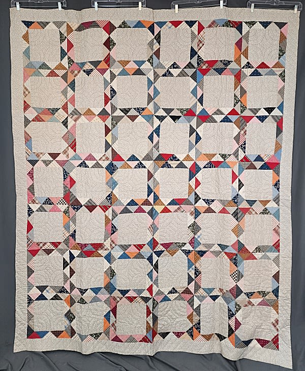 Lot 30: Antique c1900 Old Valiant Green Variation Quilt