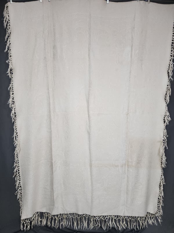 Lot 151: Vintage Ivory Damask Bedcover