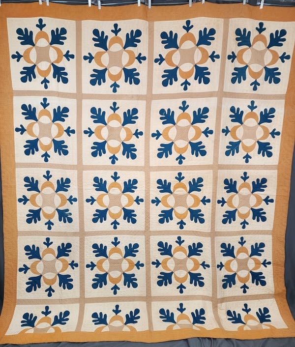 Lot 164: Antique c1880 Oak Leaf and Reel Quilt