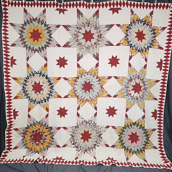 Lot 166: Antique c1850 Touching Stars Quilt