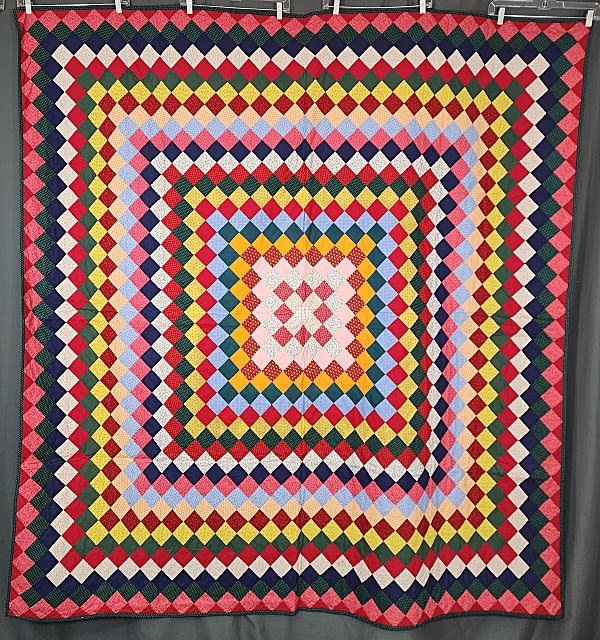 Lot 182: Antique c1910 Trip Around the World Quilt