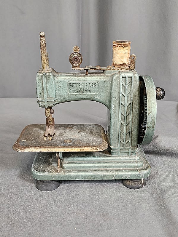 Lot 239: Vintage Betsey Ross Toy Sewing Machine