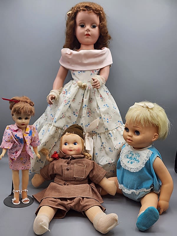 Lot 158: 4 Vintage Dolls - Sweet Sue, Chatty Cathy