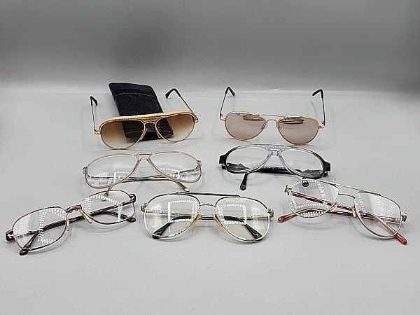Lot 201: 7 Vintage Mens Glasses/Sunglasses