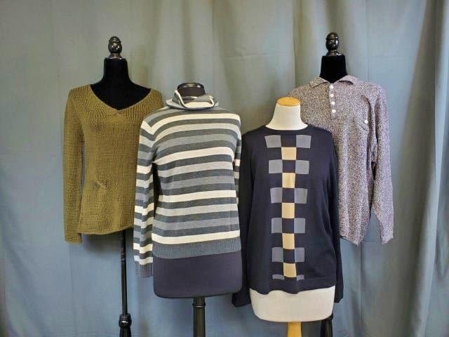 Lot 232: 4 Vintage Ladies/Mens Sweaters