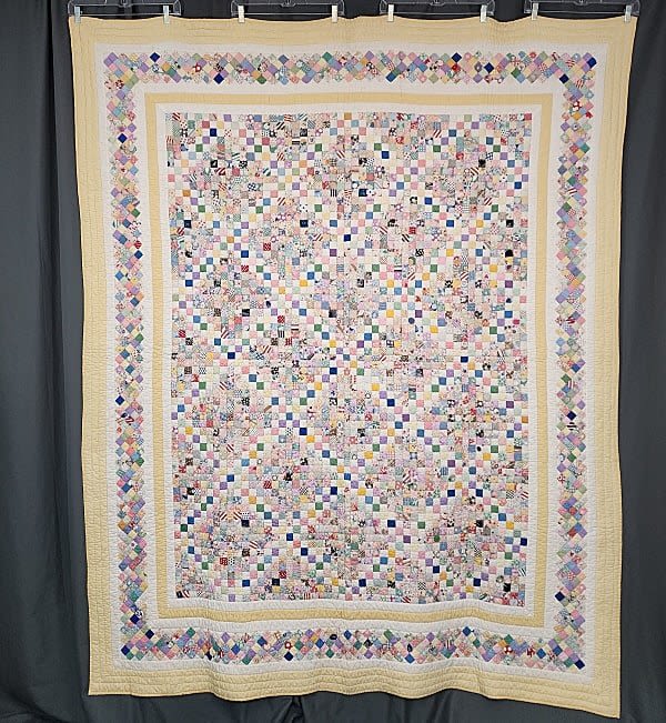 Lot 155: Vintage c1930 Philadelphia Pavement Quilt