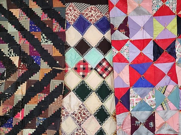 Lot 164: 3 Vintage Quilts