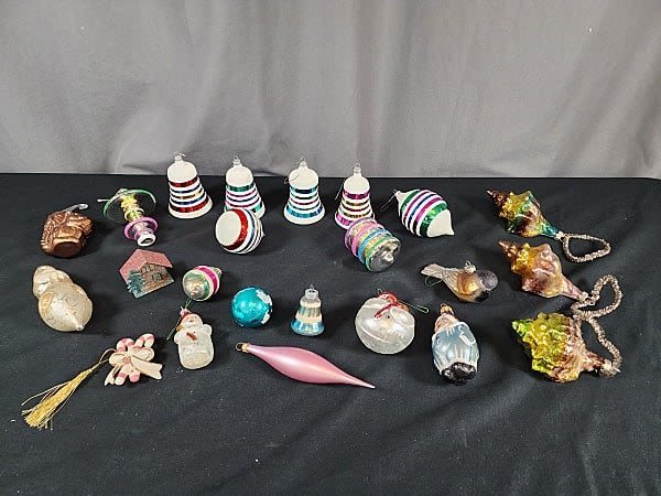 Lot 211: Group of Glass Ornaments
