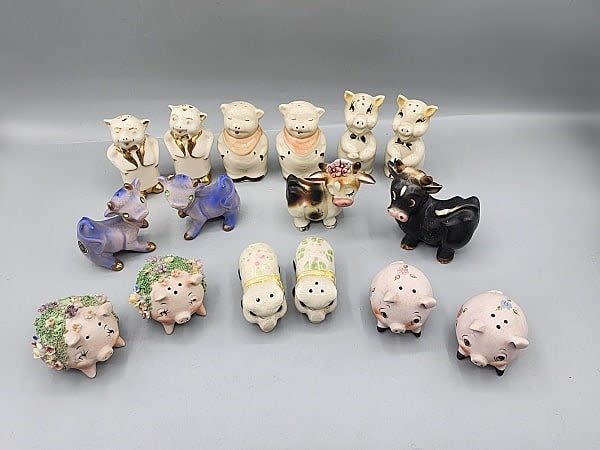Lot 226: Vintage Salt and Pepper Shakers-Pigs and Cows