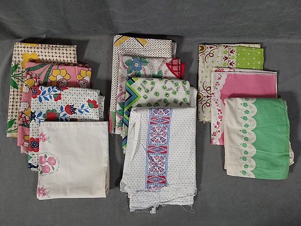 Lot 209: 11 Vintage Feedsacks-Border Prints