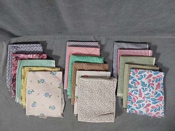 Lot 213: 17 Vintage Feedsacks-Checks and more