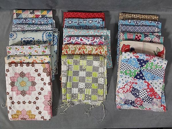 Lot 219: 19 Vintage Feedsacks-Patterns and Cheater Prints