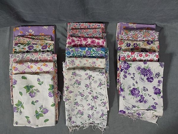 Lot 221: 17 Vintage Rare Purple Printed Feedsacks