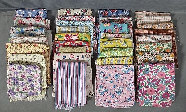 Lot 235: 33 Partial Printed Feedsacks