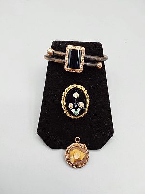 19th Century Mourning Jewelry. The lot includes three pieces of late 19th century mourning