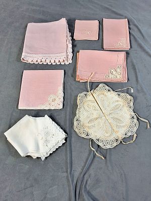 Group of Vintage Linen Placemats, Napkins, and Tablecloths. The lot features an assortment of 