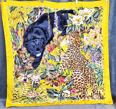 Gucci Jungle Orchid Silk Scarf. This is a pure silk Gucci scarf. It features two large jungle 