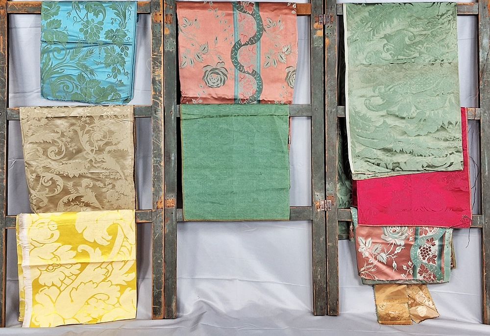 Lot 211: 8 Damask Completed Textiles