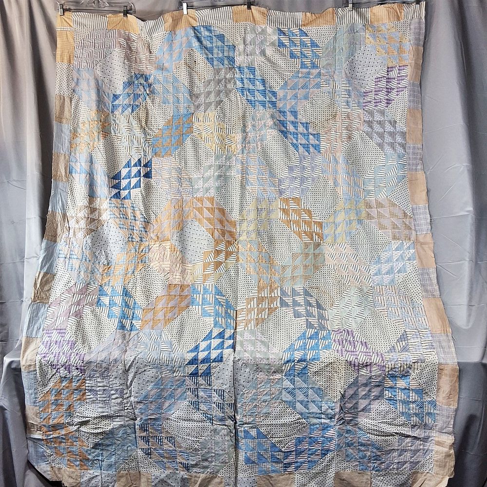 Lot 160: Antique c1910 Ocean Waves Quilt Top