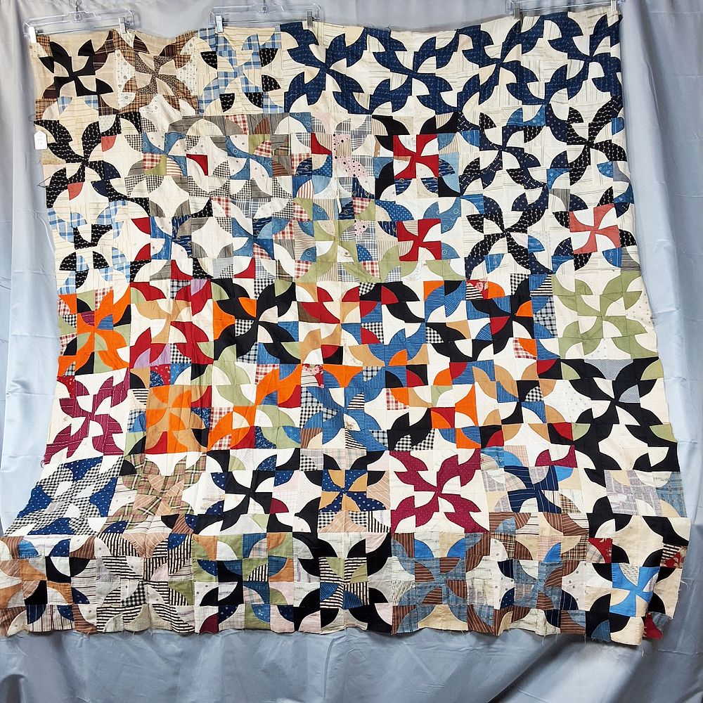 Lot 165: Antique c1900 Drunkards Path Quilt Top Antique