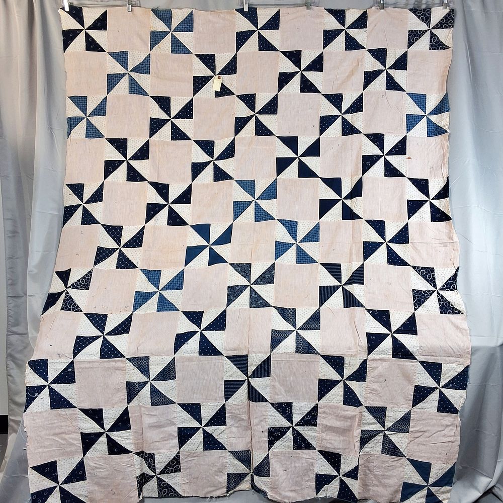 Lot 185: Antique c1900 Pinwheel Quilt Top