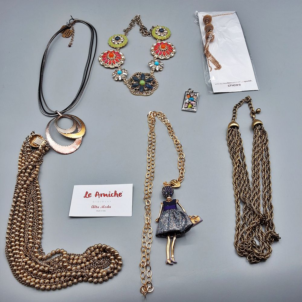 Lot 162: 6 Gold Tone Necklaces - Chicos