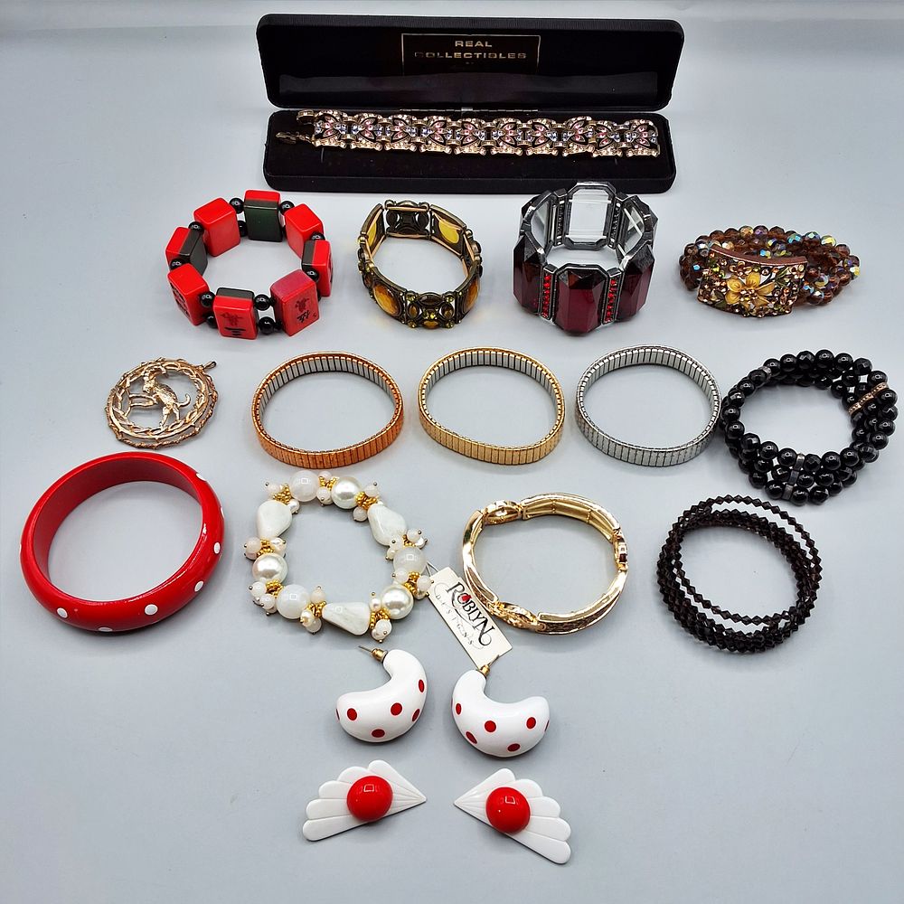 Lot 165: 13 Bracelets - Beads, Silver Toned, Gold Toned