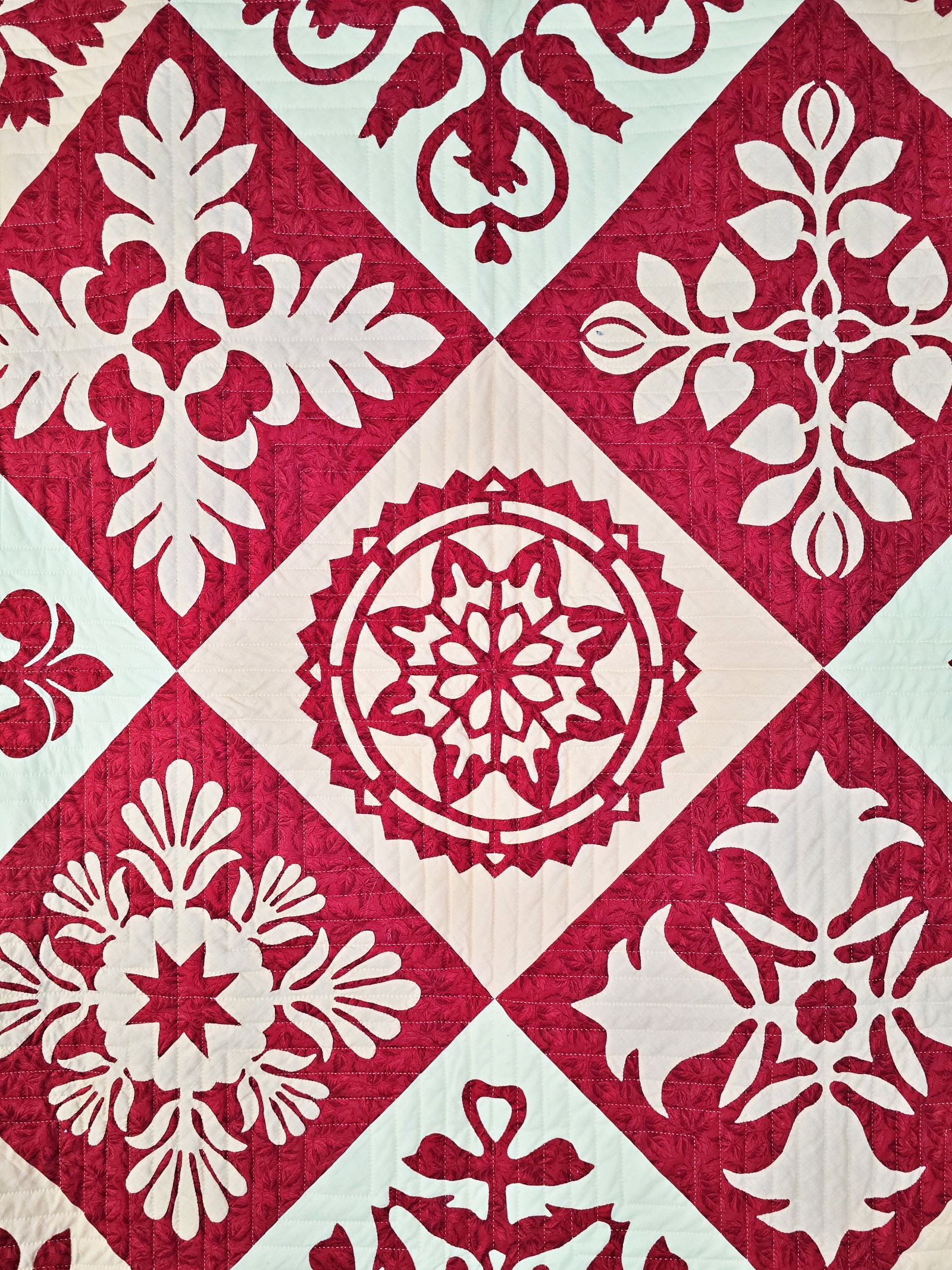 Cranberry Arabesque Quilt by Frances Abell Brand