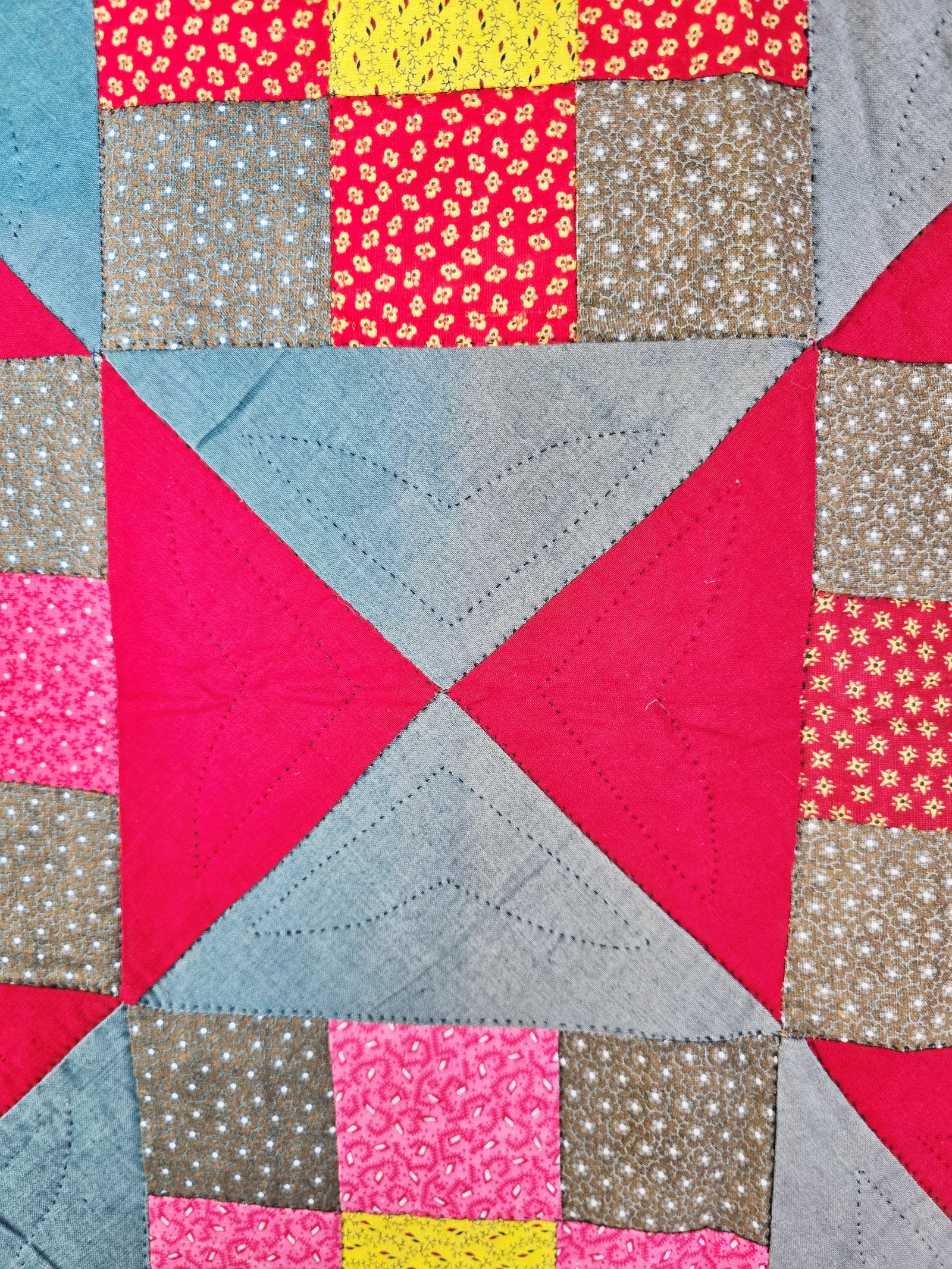 Antique c1900 9 Patch Quilt in Flying X