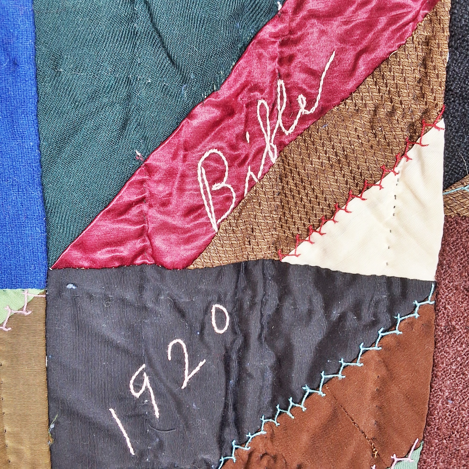 Antique c1920 Wool Roman Stripe Quilt