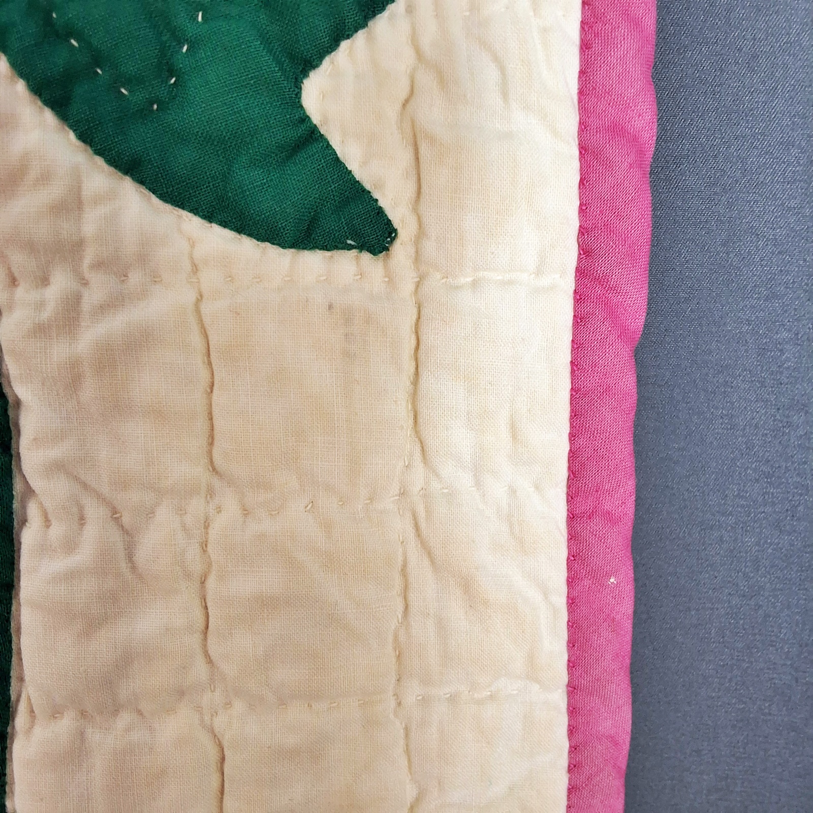 Vintage c1950 Rose of Sharon Quilt