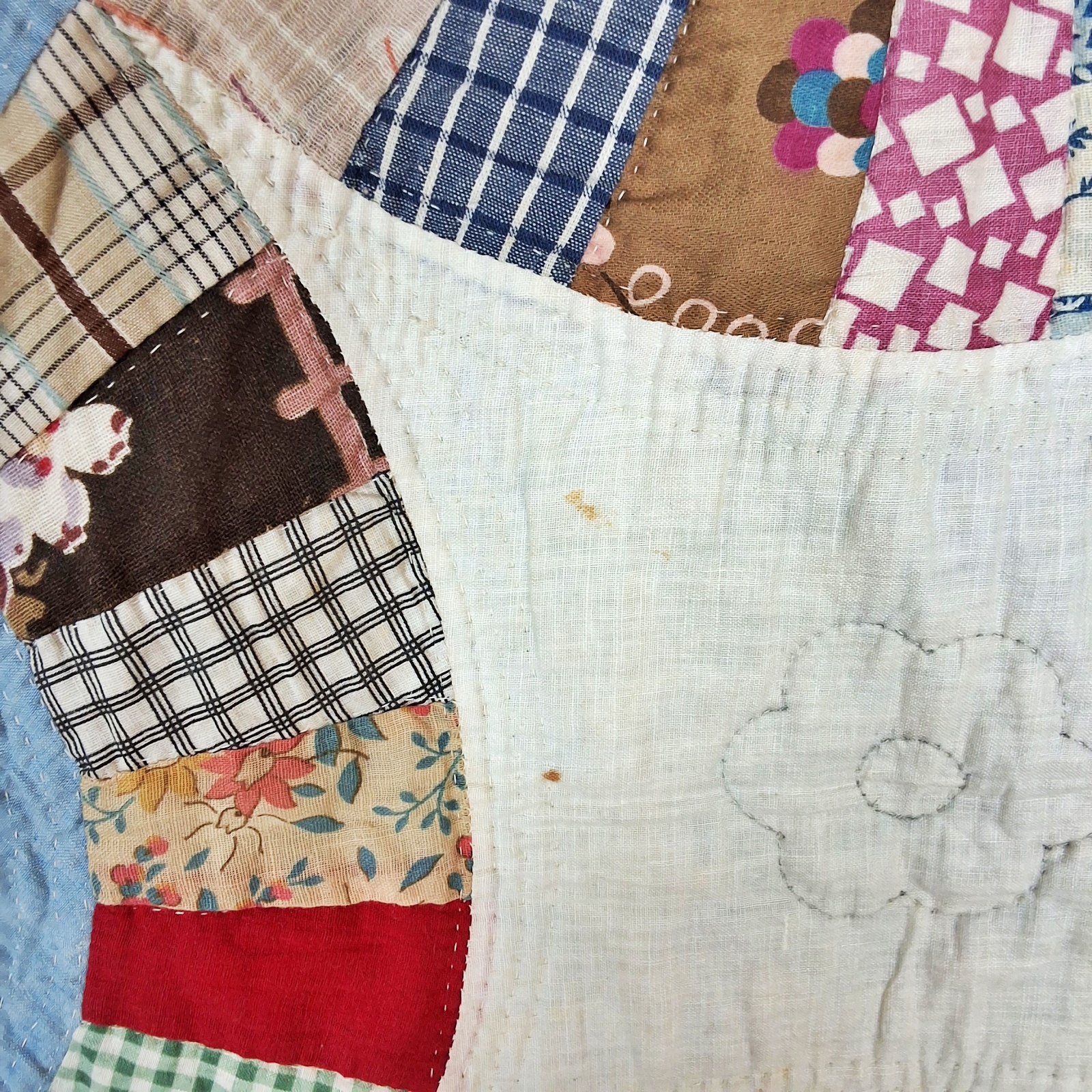 Vintage c1950 Double Wedding Ring Quilt