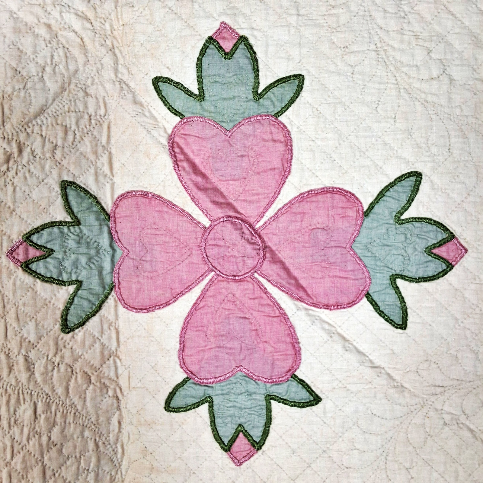 Vintage c1930 Rose of Sharon Quilt