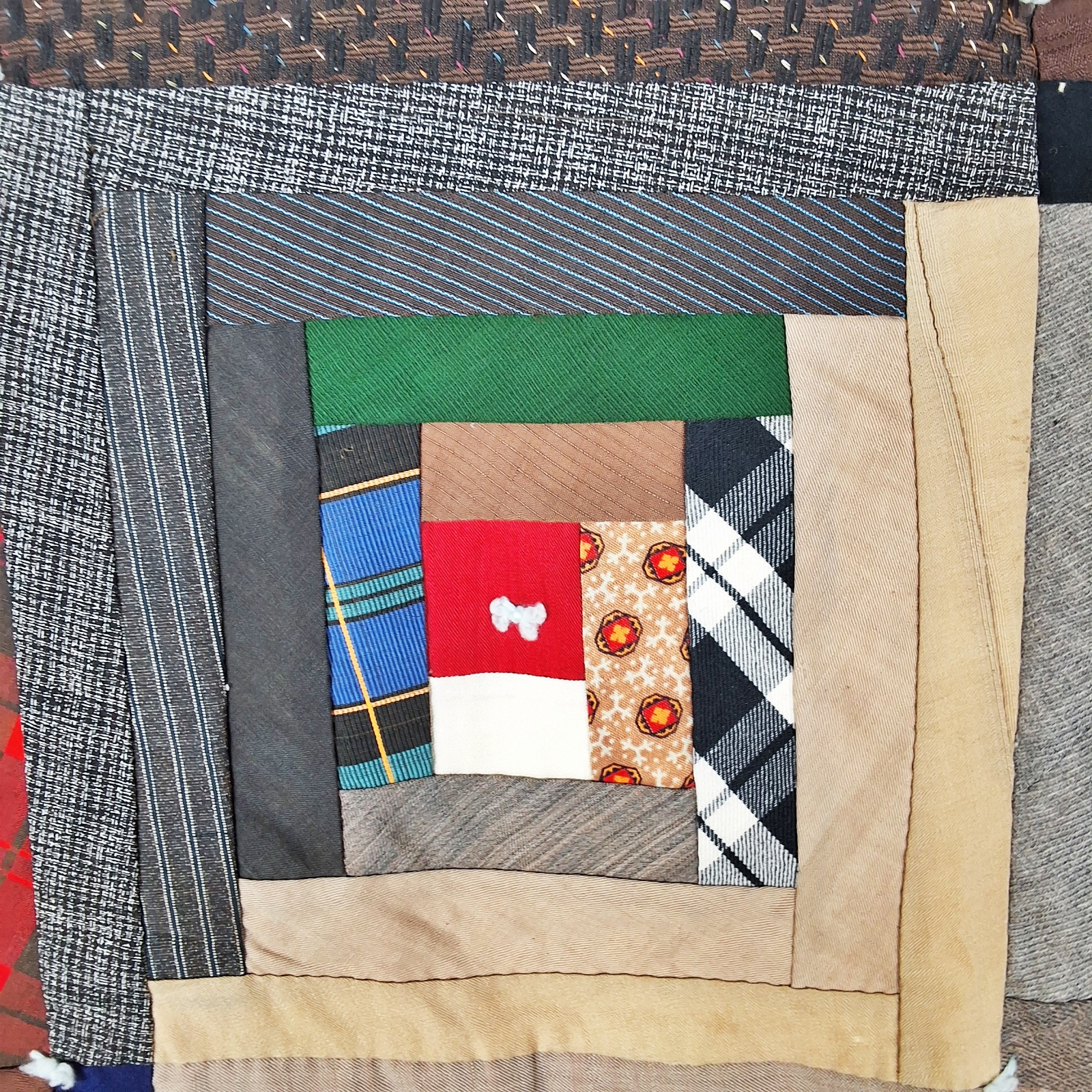 Antique c1880 Log Cabin Tied Comfort Quilt