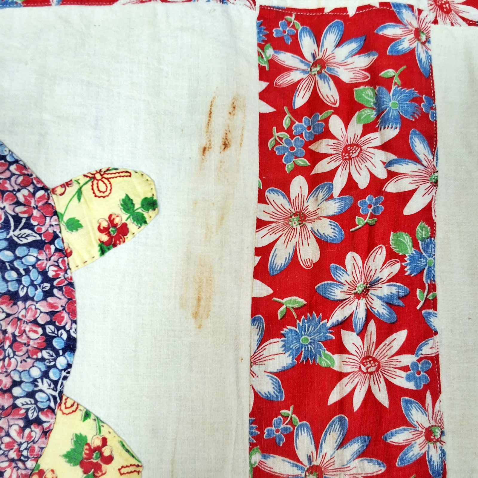 Vintage c1950 Turtle Summer Quilt