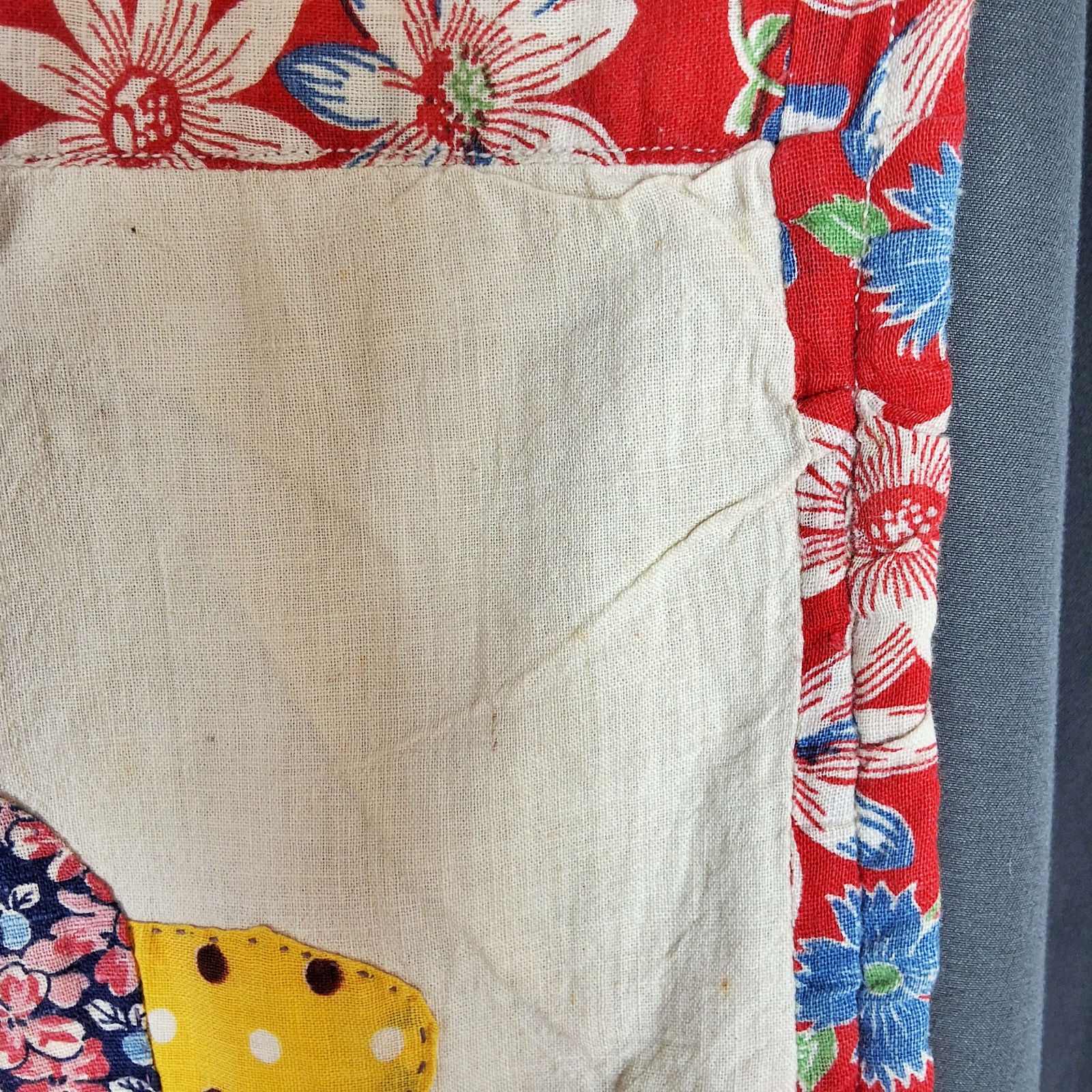 Vintage c1950 Turtle Summer Quilt