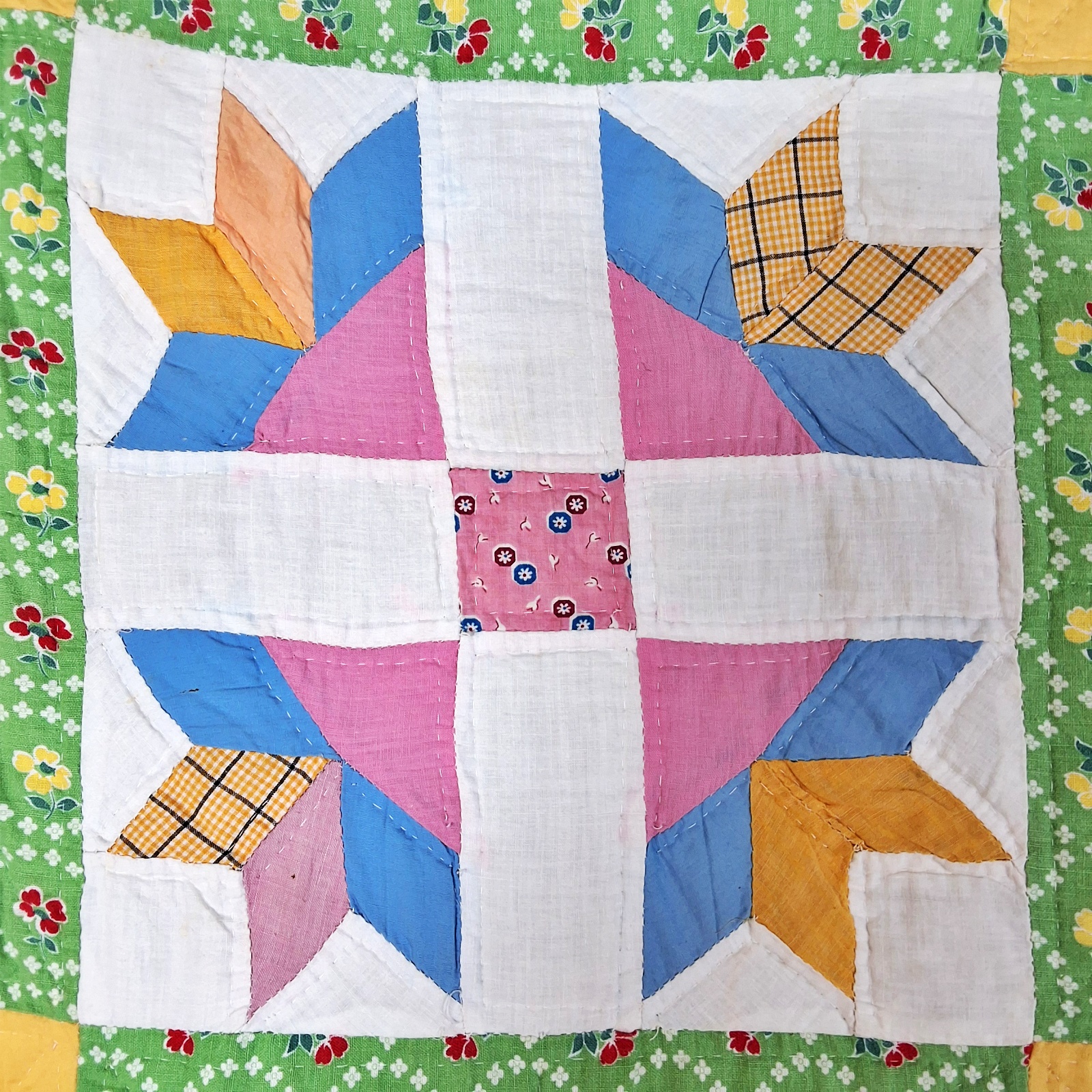 Vintage c1940 Turkey Tracks Quilt