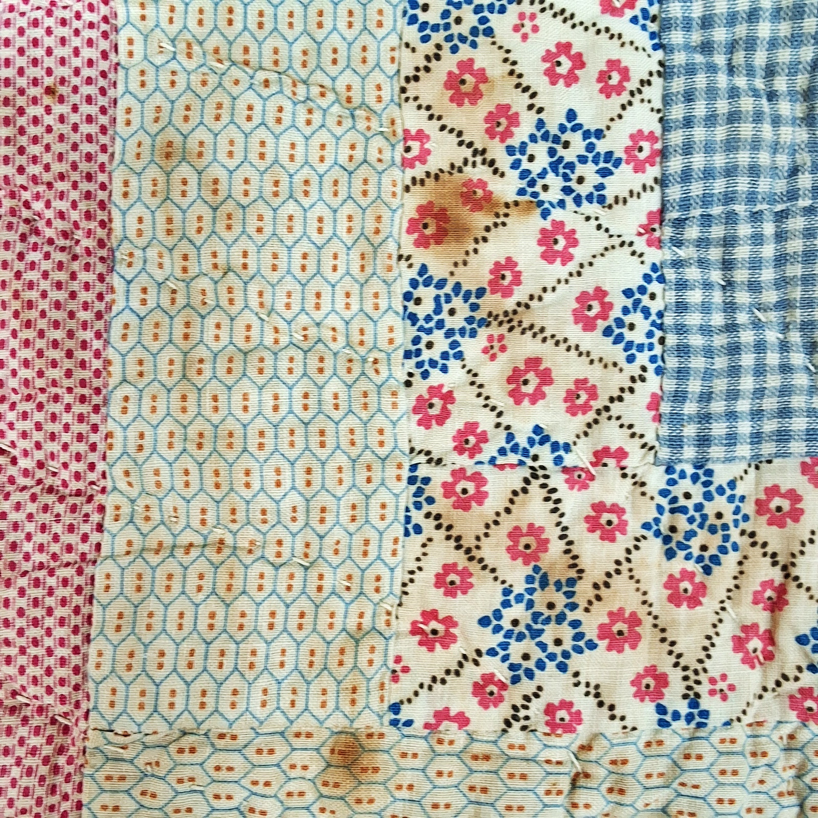 Vintage c1940 Log Cabin Quilt