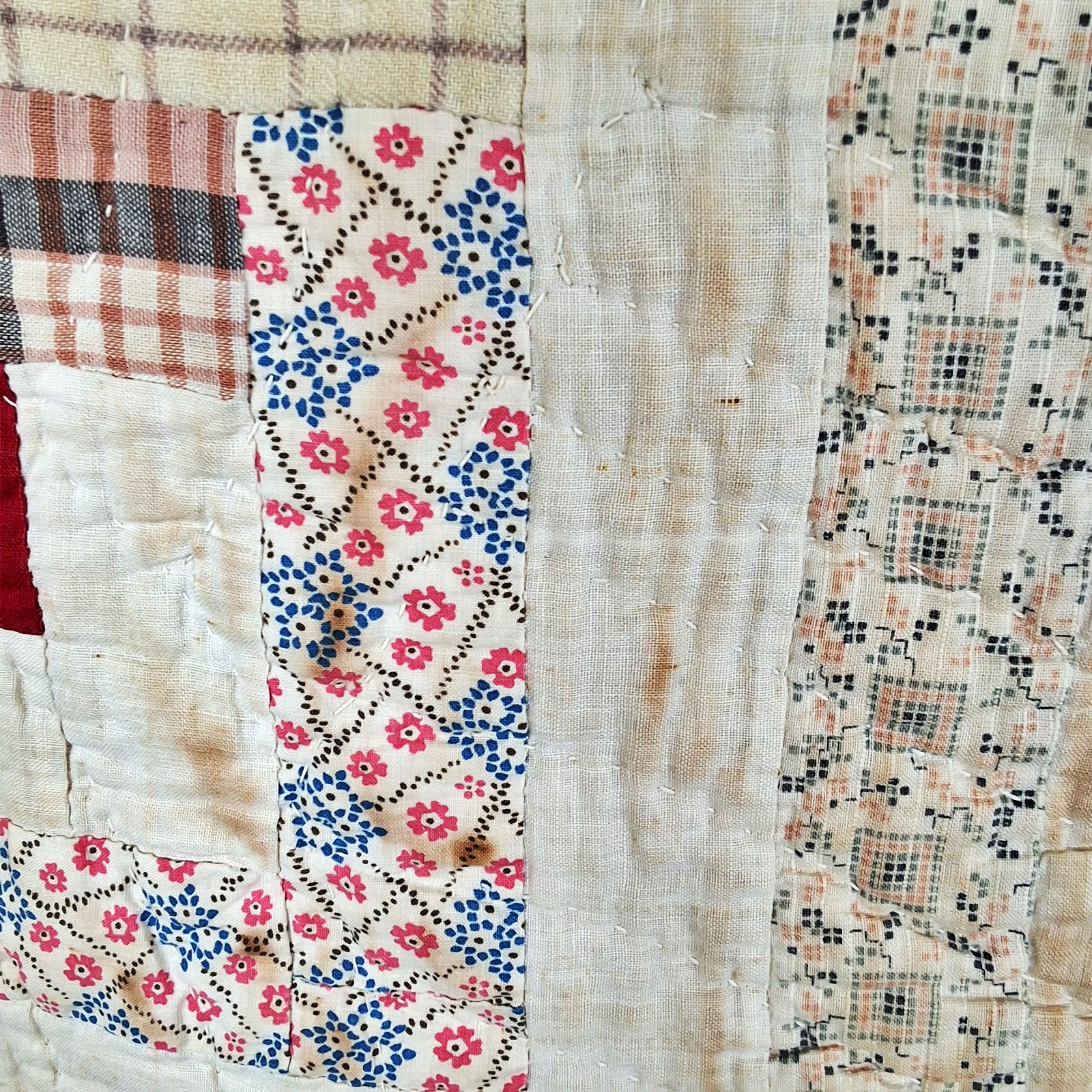 Vintage c1940 Log Cabin Quilt