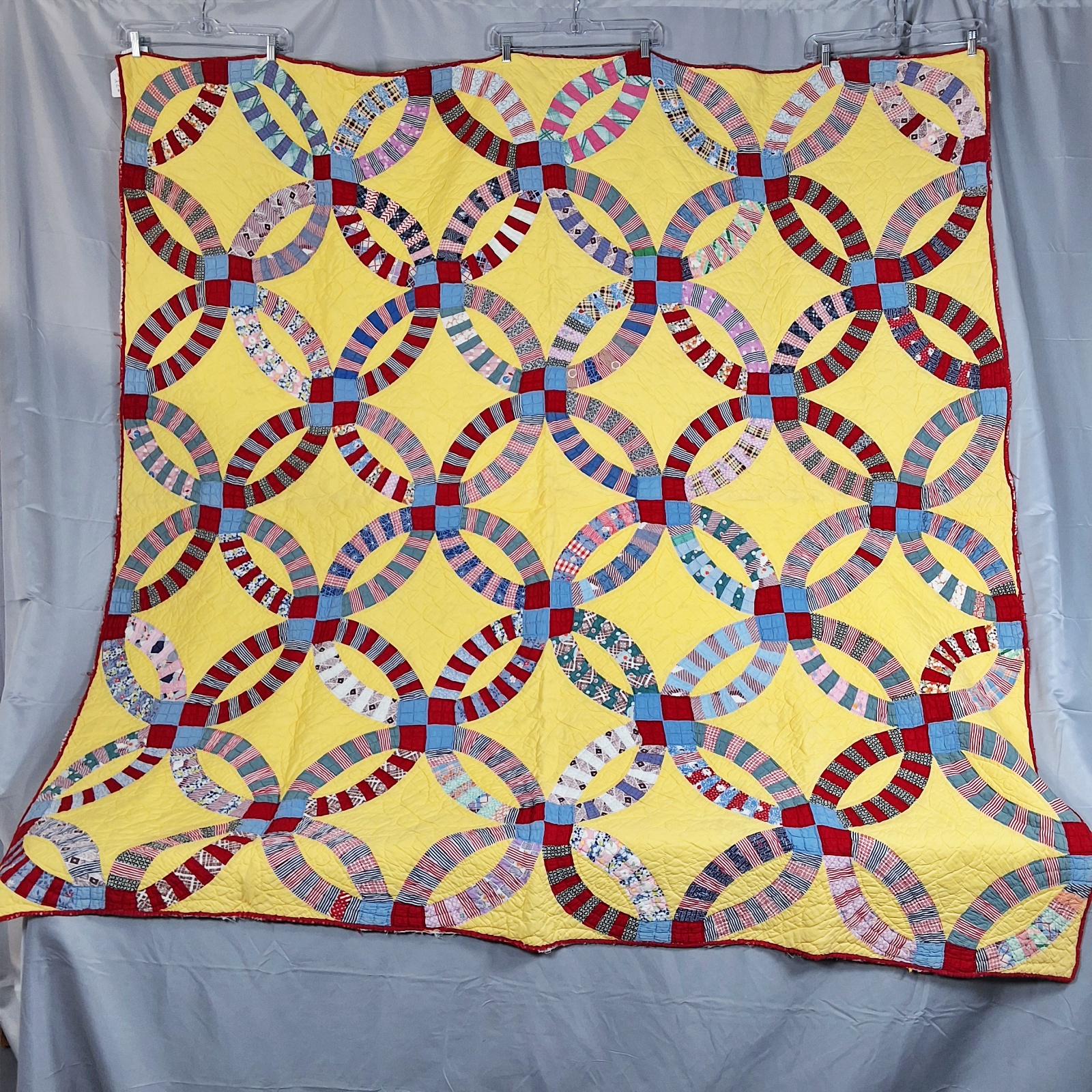 2 Vintage 1940s Double Wedding Ring Quilts